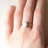 Anello Art Déco in oro giallo e bianco 9K con opale (1.40ct ca.), anni ‘30