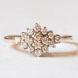 Anello vintage in oro giallo e bianco 9K con diamanti di taglio brillante (0.16ctw ca.), anni ‘70