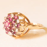 Anello vintage in oro giallo 9K con rubini (0.44ctw ca.) e diamanti (0.06ctw ca.), anni ‘80