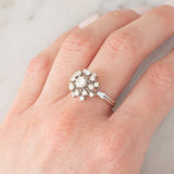 Anello a fuoco d’artificio vintage in oro bianco 18K con diamanti di taglio brillante (0.70ctw ca.), anni ‘70
