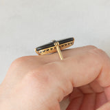 Anello Art Déco in oro giallo 18K con onice e diamante di taglio Rosetta (0.07ct ca.), anni ‘30