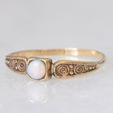 Solitario vintage in oro giallo 8K con opale (0.18ct ca.), anni ‘40/‘50