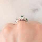 Anello a fiore vintage in platino con tsavoriti (0.80ctw) e diamanti (0.85ctw), anni ‘90/anni ‘2000