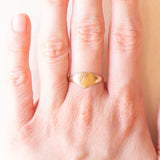 Anello da sigillo vintage a forma di cuore in oro giallo 9K