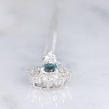 Smeraldo di giorno, Rubino di notte - Collana vintage in platino con alessandrite e diamanti