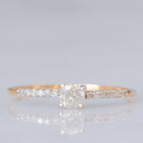 Solitario moderno in oro giallo 10K con diamanti (0.33ctw ca.)