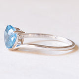 Anello vintage in oro bianco 18K con topazio azzurro di taglio a cuore (1.30ct ca.), anni ‘90