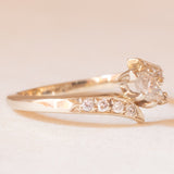 Anello vintage in oro bianco 14K con diamante centrale di taglio marquise (0.25ct ca.) e con diamanti laterali di taglio brillante (0.16ctw ca.), anni ‘70