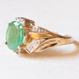 Anello vintage in oro giallo e bianco 10K con smeraldo (1.70ct ca.) e diamanti, anni ‘60/‘70