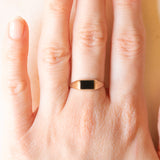 Anello chevalier vintage in oro giallo 9K con onice, anno 1984