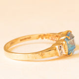 Anello vintage in oro giallo e bianco 9K con spinello sintetico azzurro e diamanti, anni ‘80/‘90