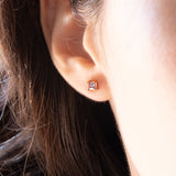 Orecchini moderni in oro giallo 9K con tanzaniti di taglio princess (0.20ctw ca.)