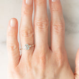 Trilogy vintage in oro bianco 9K con acquamarina (0.40ct ca.) e diamanti di taglio brillante (0.02ctw ca.), anni ‘70