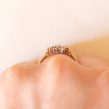 Trilogy vintage in oro giallo 9K con diamanti di taglio brillante (0.18ctw ca.)