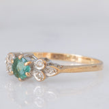 Anello vintage in oro giallo 9K con smeraldo (0.22ct ca.) e diamanti (0.03ctw ca.), anno 1988