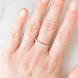 Mezzo eternity vintage in oro bianco 18K con diamanti di taglio brillante (0.33ctw ca.), anni ‘90/anni ‘2000