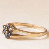 Anello a fiore vintage in oro giallo 9K con zaffiri (0.14ctw ca.), anno 1985