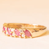 Veretta vintage in oro giallo 9K con rubini (0.50ctw ca.) e diamanti (0.16ctw ca.), anno 1990