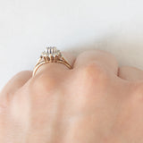 Anello a margherita vintage in oro giallo e bianco 9K con ametista (0.25ct ca.) e diamanti (0.14ctw ca.), anno 1991