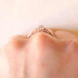 Trilogy vintage in oro bianco 9K con acquamarina (0.30ct ca.) e diamanti di taglio brillante (0.05ctw ca.)