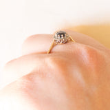 Anello a margherita vintage in oro giallo 9K con zaffiro (0.70ct ca.) e diamanti (0.05ctw ca.), anni '70