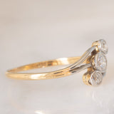 Anello Art Nouveau in oro giallo e bianco 14K con diamanti (0.30ctw ca.), anni ‘20
