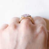 Anello a margherita vintage in oro giallo e bianco 9K con ametista (3.40ct ca.) e diamanti, anni ‘80/‘90