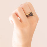 Anello a serpente antico in oro giallo 14K con granati e perlina bianca, primi del ‘900