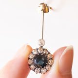 Collier con catenina vintage in oro giallo 9K e con pendente antico in oro giallo e bianco 14K con zaffiro (1.60ct ca.) e diamanti (0.80ctw ca.), anni ‘20/‘30