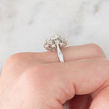 Anello a fuoco d’artificio vintage in oro bianco 18K con diamanti di taglio brillante (0.70ctw ca.), anni ‘70