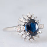 Anello a margherita vintage in platino con zaffiro (1.27ct) e diamanti (0.43ctw), anni ‘80