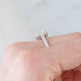 Anello vintage in platino con diamanti di taglio brillante e baguette (0.60ctw), anni ‘90