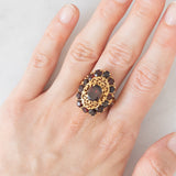 Anello vintage in oro giallo 18K con granati (3.50ctw ca.), anni ‘50/‘60