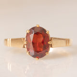 Solitario antico in oro giallo 9K con granato (1.20ct ca.), anni ‘20/‘30