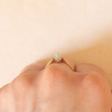 Anello antico in oro giallo 8K con opale, anni ‘10/‘20