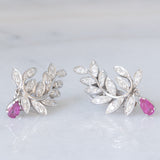 Orecchini vintage in oro bianco 18K con rubini (0.80ctw ca.) e diamanti (1ctw ca.), anni ‘90