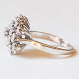 Anello vintage a forma di fiocco di neve in oro bianco 18K con diamanti (0.10ctw ca.), anni ‘70