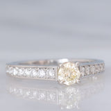 Anello vintage in platino con diamanti per un totale di 0.62ct (centrale di taglio ottagonale e di 0.33ct), anni ‘90