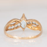 Anello vintage in oro giallo 9K con topazi azzurri (0.80ctw ca.) e diamanti, anni ‘80/‘90
