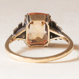 Anello vintage in stile Art Déco in oro giallo e bianco 9K con zaffiro arancione trattato