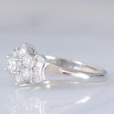 Anello a fiore vintage in platino con diamanti (0.76ctw), anni ‘80