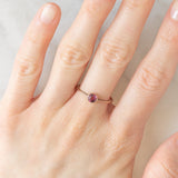 Solitario antico in oro giallo 9K con tormalina rosa (0.25ct ca.), anni ‘10/‘20