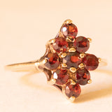 Anello vintage in oro giallo 9K con granati (0.90ctw ca.), anno 1978
