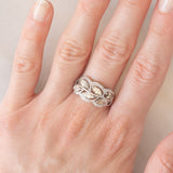 Anello “pianta con foglie” in platino con diamanti (1.50ctw), anni ‘90/anni ‘2000