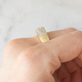 Anello a fascia vintage in oro giallo 14K con pavé di diamanti (0.50ctw ca.), anni ‘70