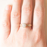 Anello vintage a fiore in oro giallo 9K con diamanti (0.16ctw ca.), anni ‘70/‘80