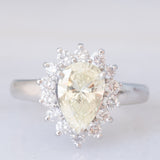 Anello a margherita e a goccia in platino con diamante centrale di 1.26ct e diamanti laterali (0.45ctw)