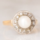 Anello a margherita antico in oro giallo 14K e argento con perla bianca e diamanti di taglio rosetta (0.24ctw ca.), anni ‘10