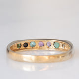 Anello “DEAREST” vintage in oro giallo 9K con diamante, smeraldi, ametista, rubino, zaffiro e tormalina, anno 1994