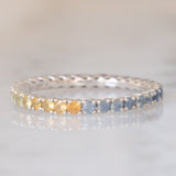 Eternity arcobaleno in oro bianco 18K con zaffiri (1.30ctw ca.)